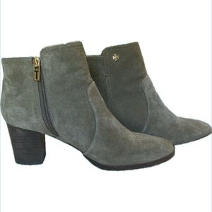 Tory Burch Ankle Booties - Suede. Olive green for Fall. Like new. Size 9